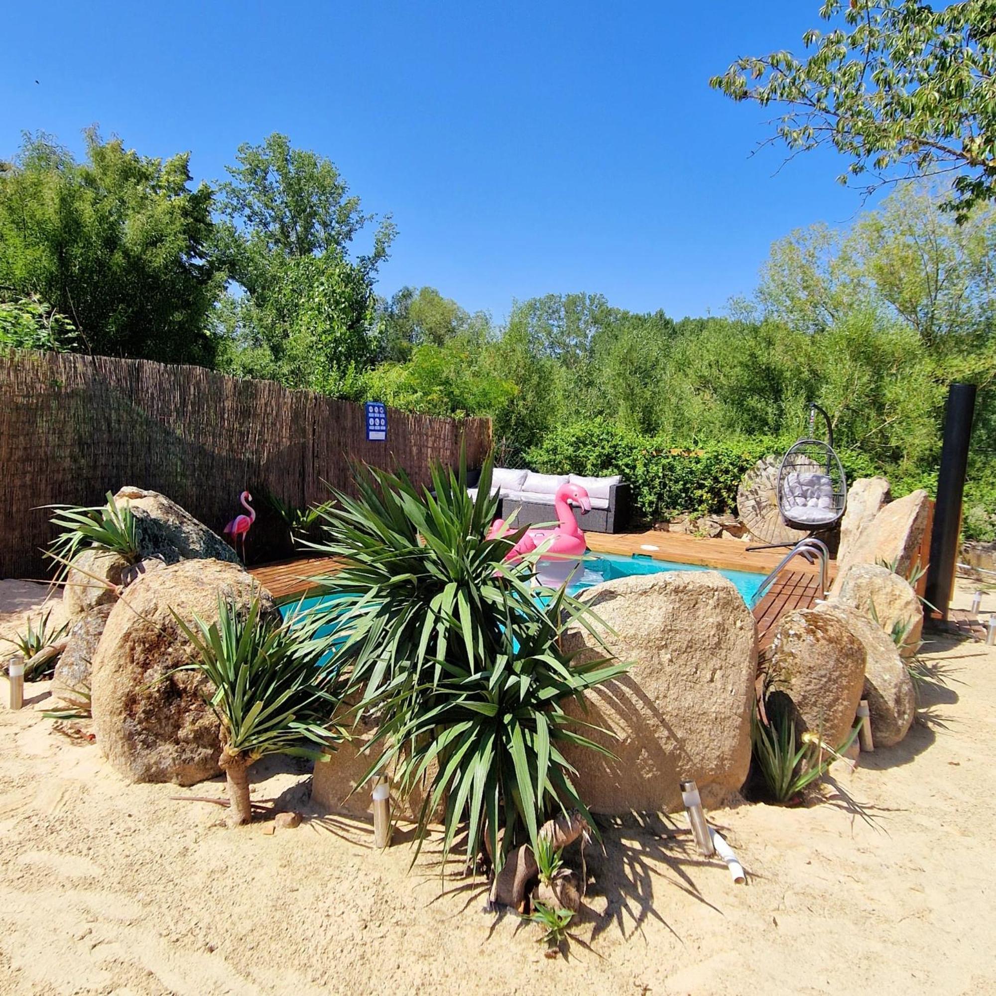 Complejo Oasis Beach Sobre El Rio Huerta  Exterior photo